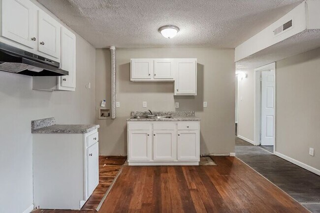 Foto del edificio - 8001 1st Ave S