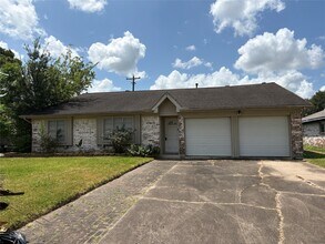 Building Photo - 11703 Triola Ln
