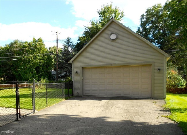 Foto del edificio - 2247 W Lincoln St