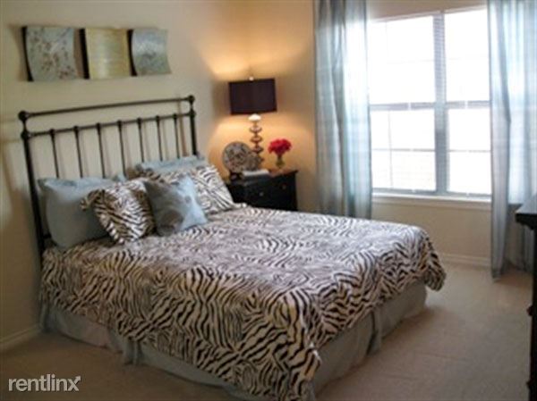 Building Photo - 3 br, 2 bath Condo - 400 S Highway 360 Fla...