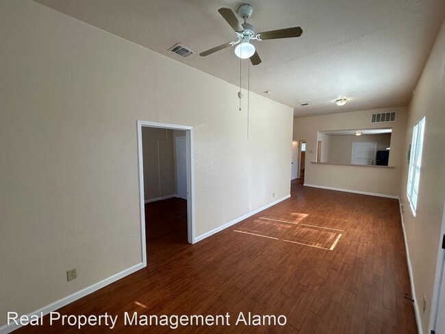 Building Photo - 2 br, 1 bath House - 155 Alexander Hamilto...