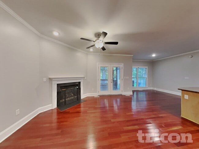 Foto del edificio - 1585 Deer Run Ct