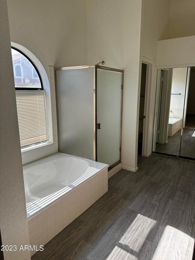 Foto del edificio - 3712 E Lavender Ln