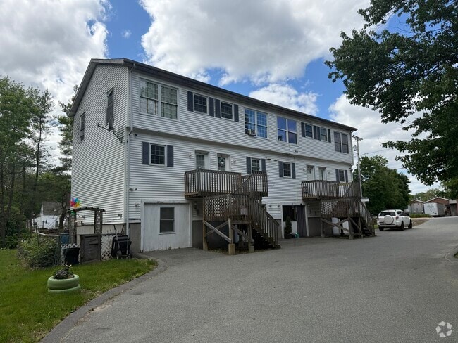 Building Photo - 26 Brock St