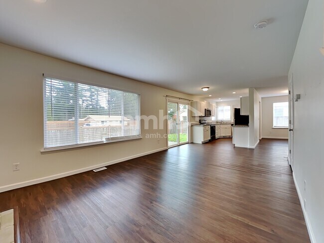 Foto del edificio - 7721 188th Street Court East