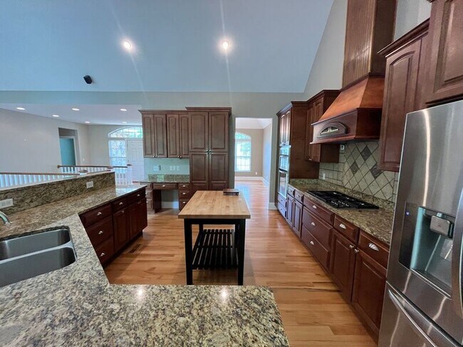 Building Photo - 9537 Owl Gap Ln