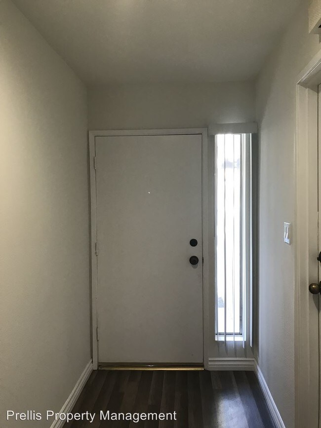 Building Photo - 18158 Andrea Cir S