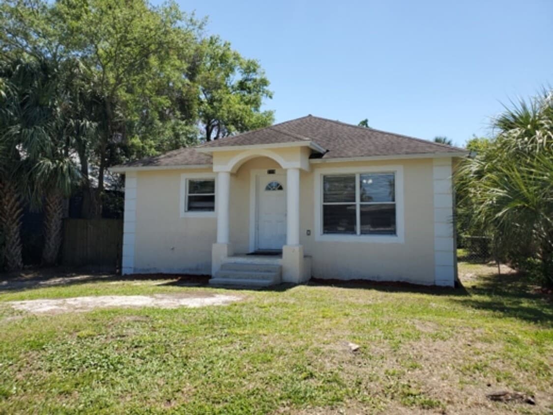 Primary Photo - Move in Ready! Modern 3-Bedroom 2-bath Hom...