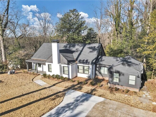 Building Photo - 1571 Blvd Lorraine SW