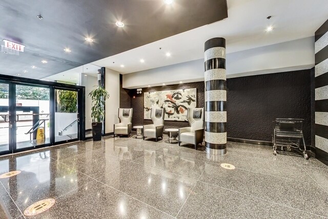 Foto del edificio - 130 S Canal St