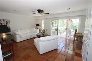 Foto del edificio - 350 3rd Ave S
