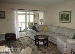 Building Photo - 4700 Linden Knoll Dr