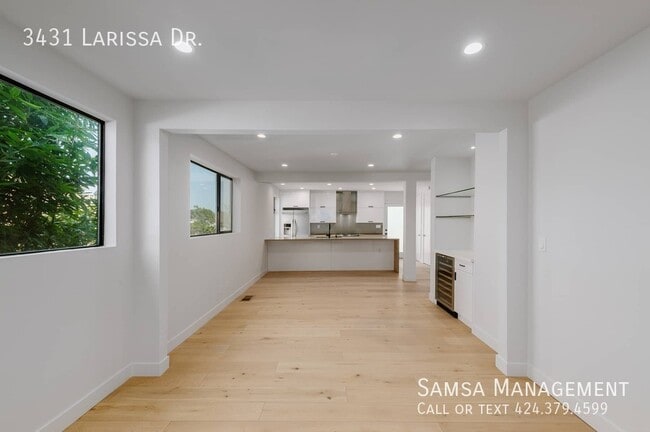 Building Photo - 3431 Larissa Dr