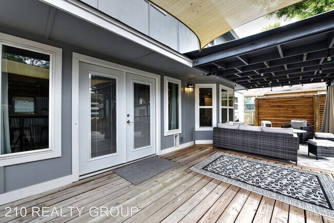 Foto del edificio - 3 br, 2.5 bath House - 3318 STONEY COUNTRY