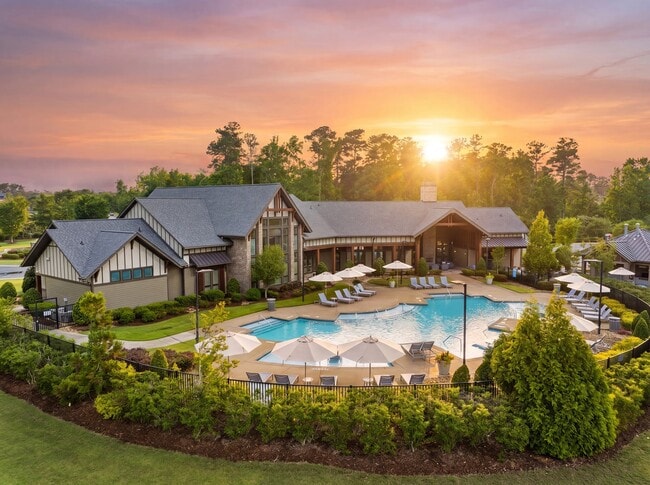 Foto del edificio - Grand Oaks at Crane Creek