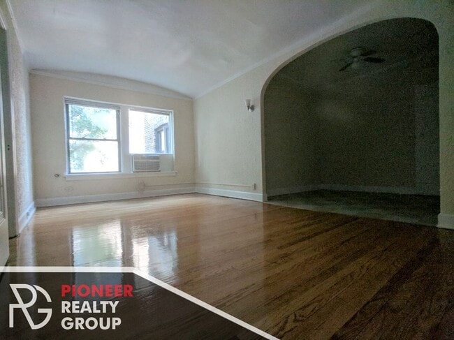 Building Photo - 536 W Arlington Pl