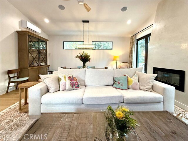 Foto del edificio - 453 E Grand View Ave