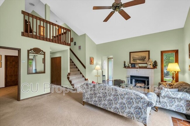 Foto del edificio - 1 Lyndhurst Village Ct