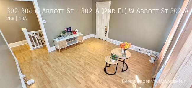 Building Photo - 2nd Floor: 2 Bedroom / 1 Bathroom Apartmen...
