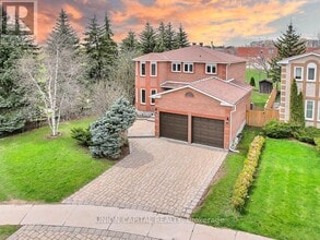 Building Photo - 11 Coldstream Crescent