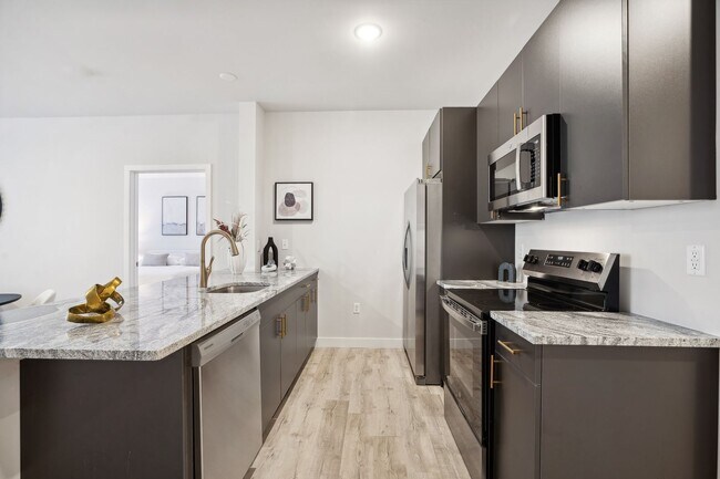 Interior Photo - 227 North Walnut