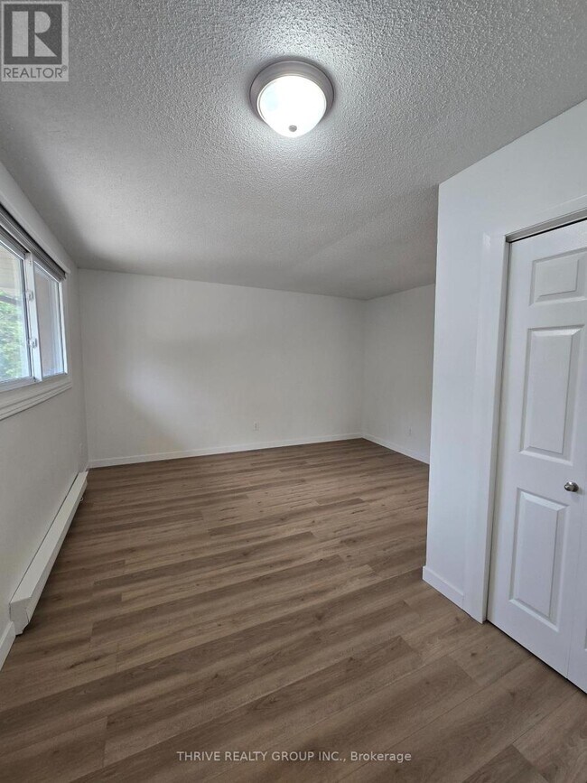 Photo du bâtiment - 184 Simcoe St
