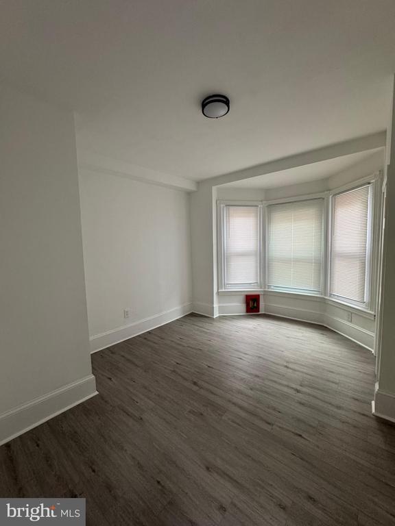 Building Photo - 433 W Bringhurst St