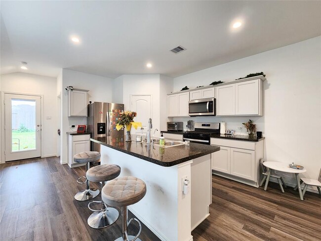 Building Photo - 5223 Creekstone Rise Ln