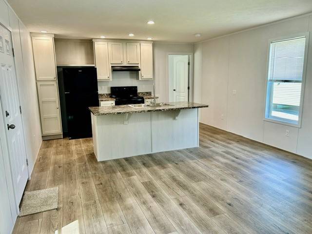Building Photo - 2109 N Hickory Cir