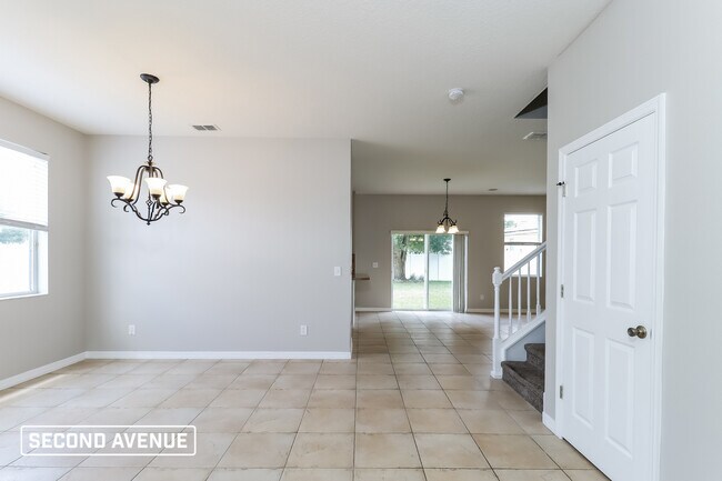 Foto del edificio - 109 Whispering Pines Way