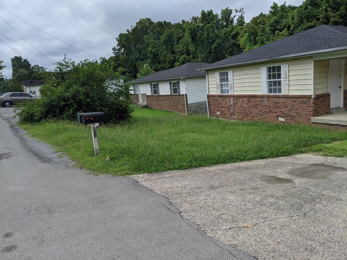 709 Linden Green Dr, Nashville, TN 37076 Townhome Rentals in