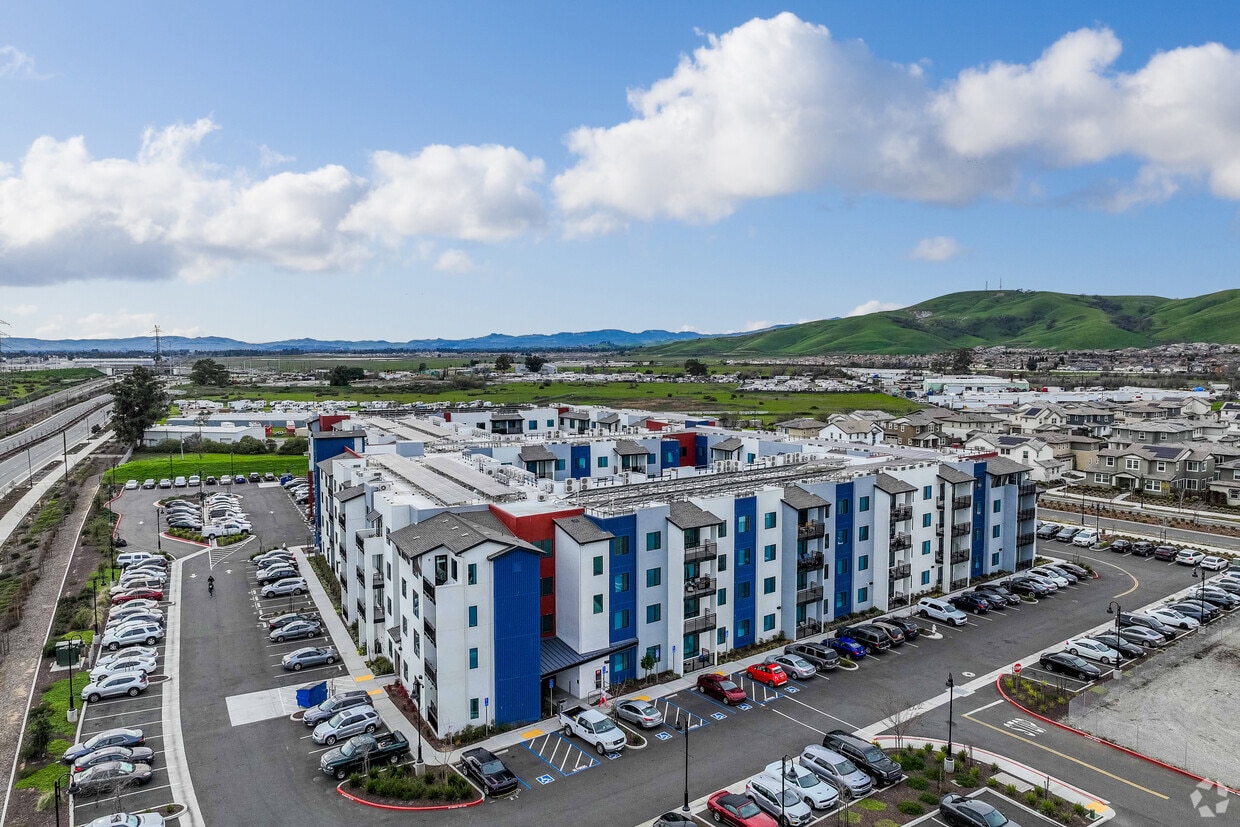 One Lake Family Apartments Houses for Rent - Fairfield, CA | Apartments.com