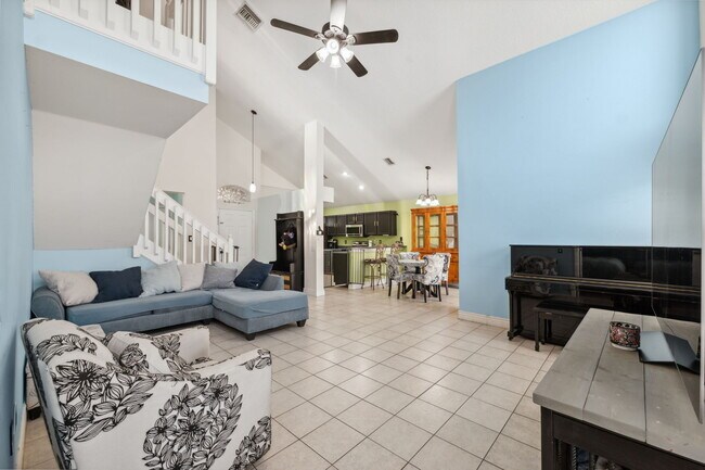 Foto del edificio - 3316 Pine Top Dr