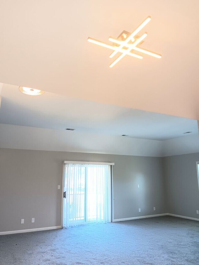 Foto del edificio - Spacious Condo with Modern Comforts