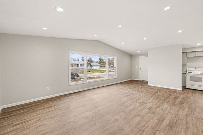 Building Photo - 2 bedroom ranch in Grand Blanc Schools