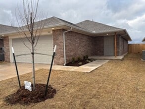 Building Photo - 2905 NW 195th St