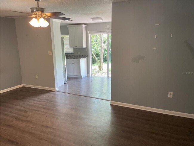 Building Photo - 238 Babson Dr