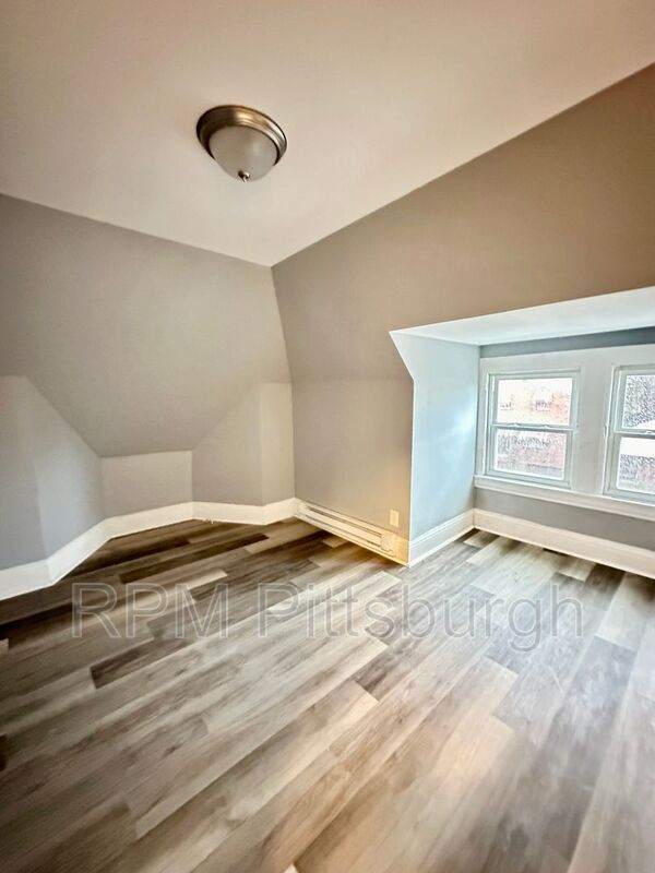 Building Photo - 1404 Rutherford Ave