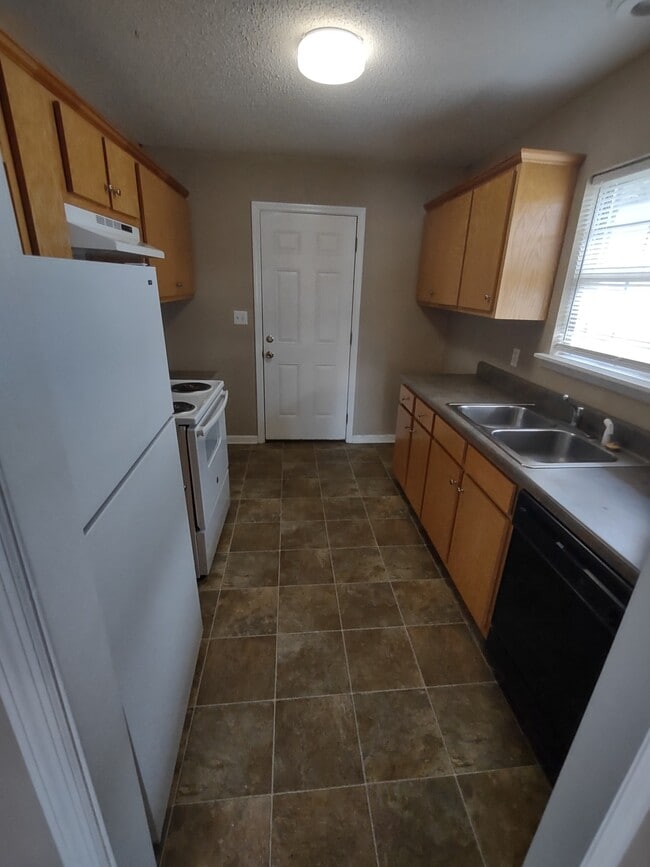 Building Photo - 206 N Emmett St
