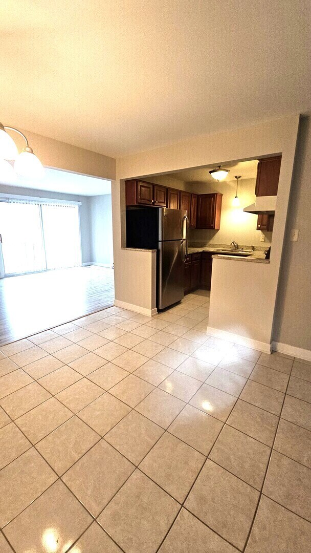 Foto del edificio - 7540 W 111th St