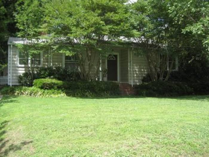 Primary Photo - 1829 Cochran Pl