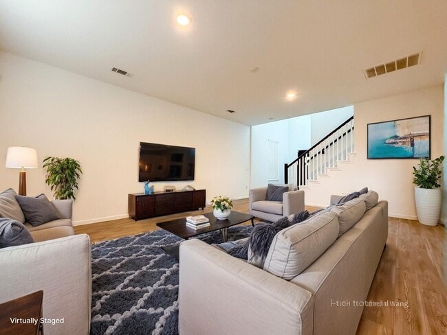 Building Photo - 1040 Greenshank Dr