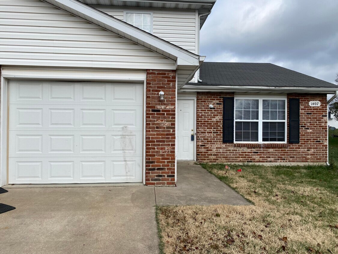 1407 Avatar Ct, Columbia, MO 65202 Townhome Rentals in Columbia MO