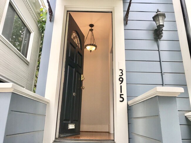 Foto del edificio - Charm-Filled 1BR/1BA Prime Noe Valley Cond...