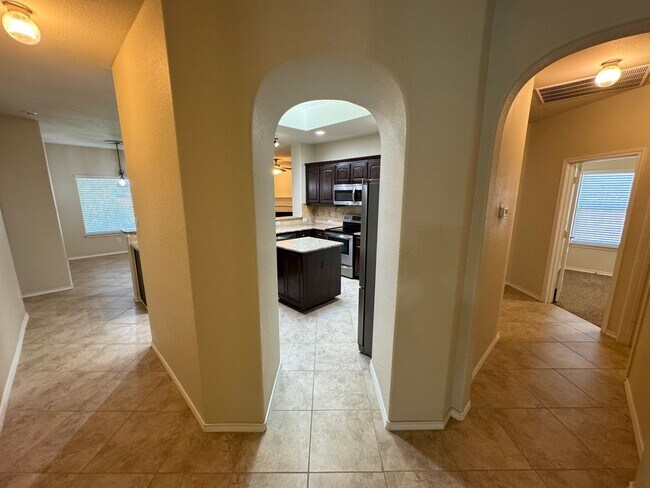 Foto del edificio - Argyle ISD Gem with Huge Private Backyard & Open Floorplan
