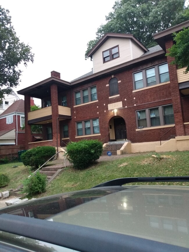 Front View - 2848 Melrose Ave Front View - 2848 Melrose Ave