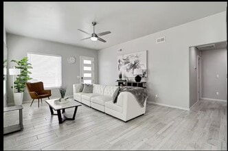 Building Photo - 404 Frodsham St