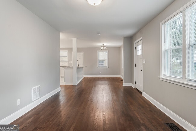 Building Photo - 1891 Stanton St