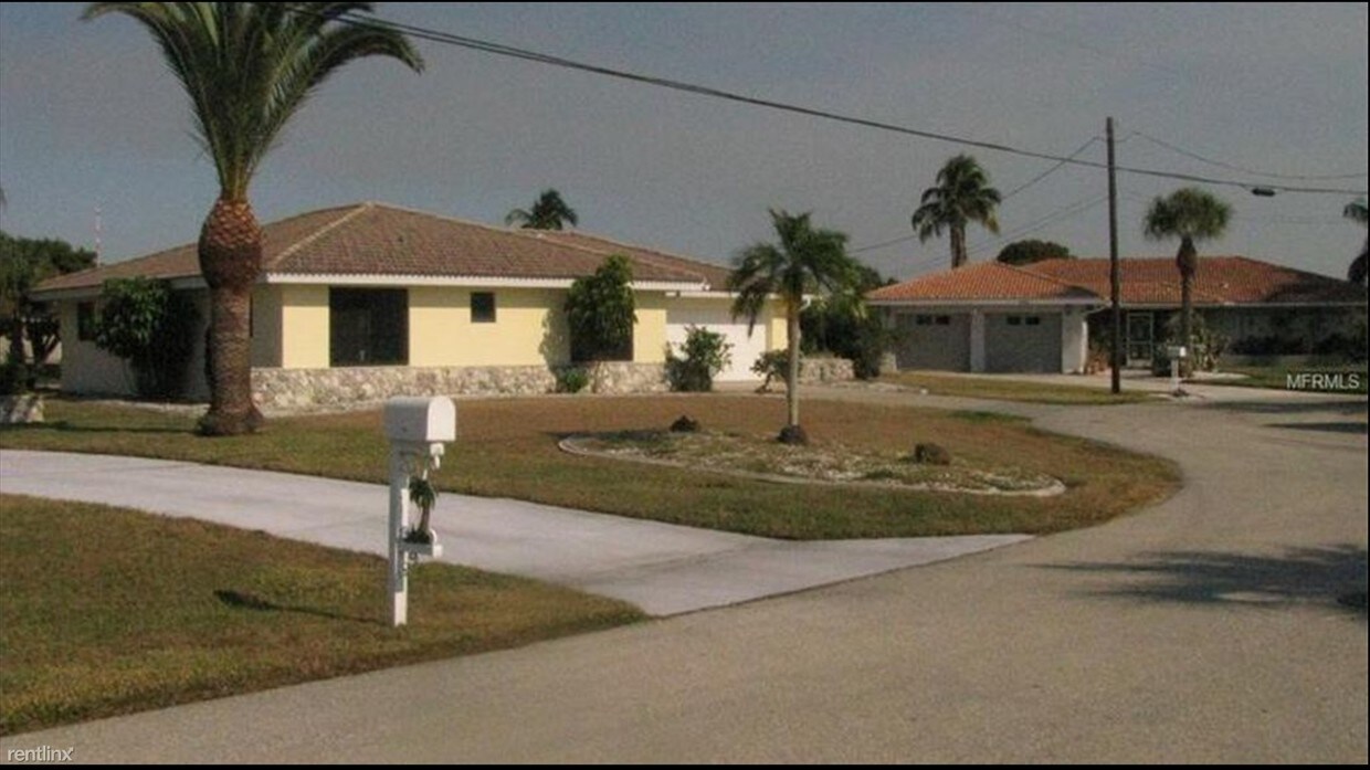 Primary Photo - 360 Delido Ct