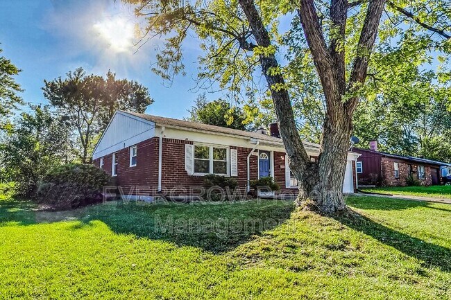 Foto del edificio - 3541 N Wittfield St